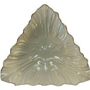 Lenox Porcelain Fine China Triad Dish Creamy White 24K Gold Trim‎  USA -7"